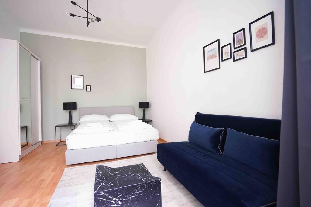 Boutique Suite Near Museum District เวียนนา ภายนอก รูปภาพ