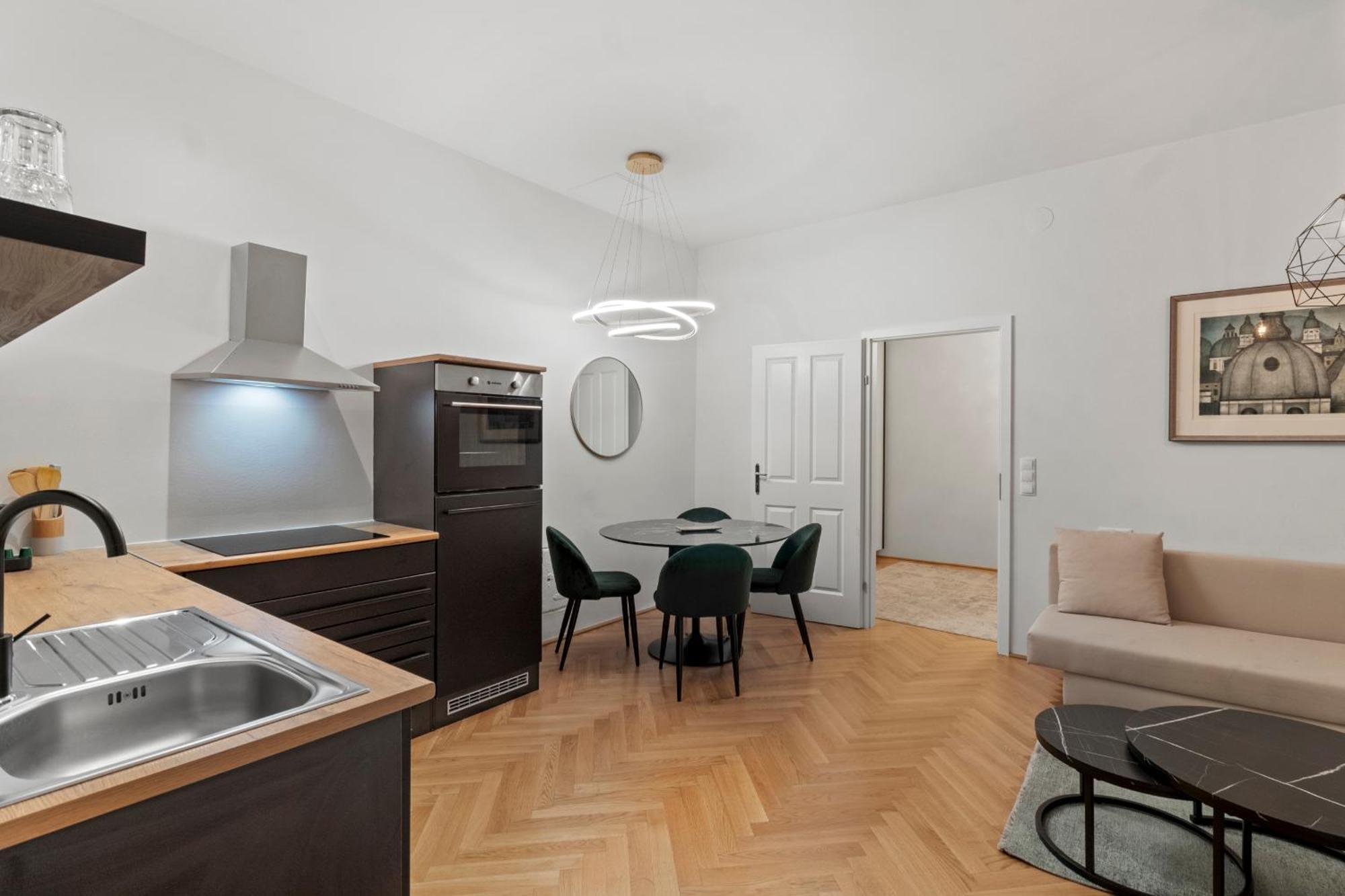 Boutique Suite Near Museum District เวียนนา ภายนอก รูปภาพ